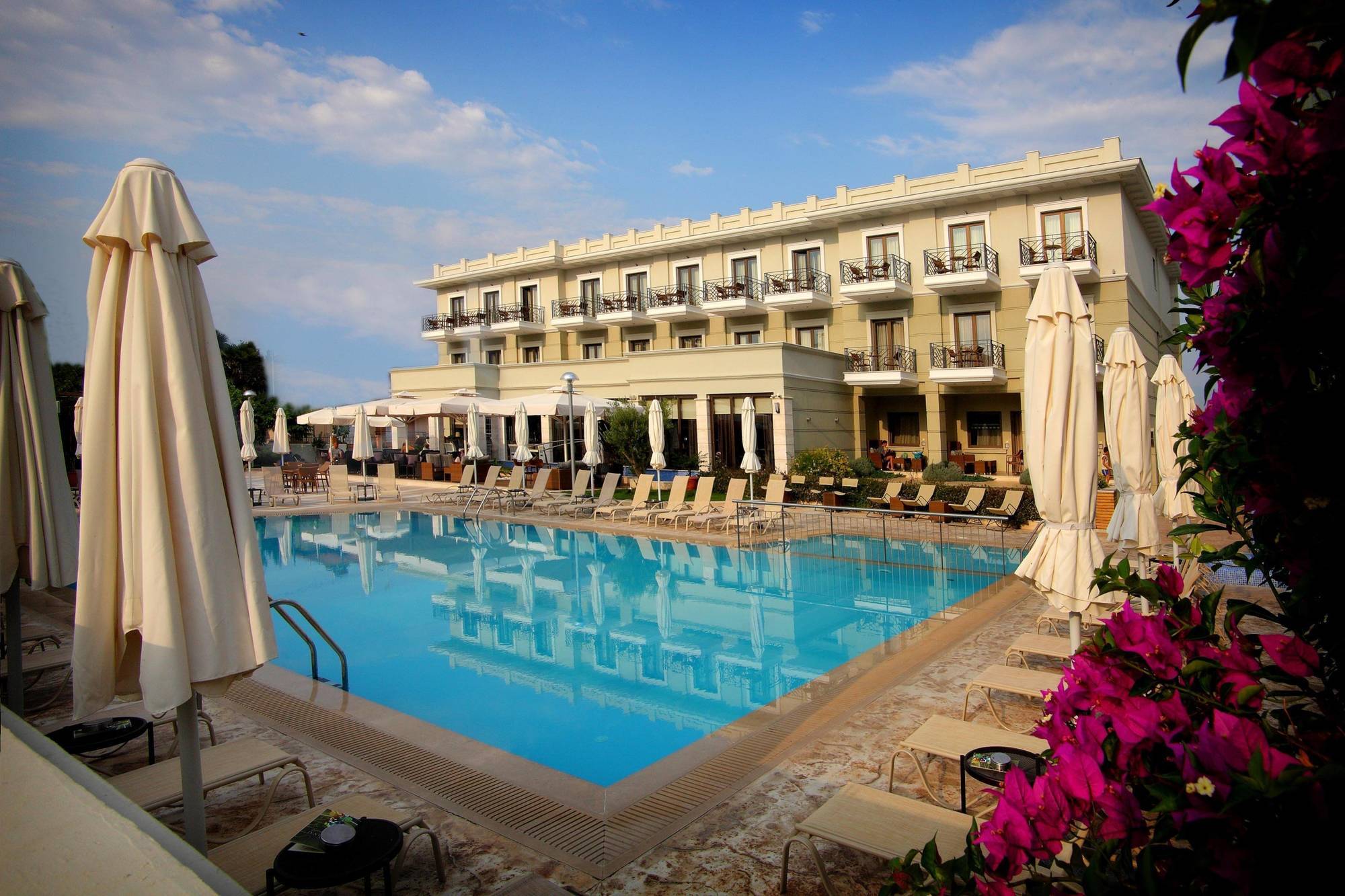 Hotel Danai &